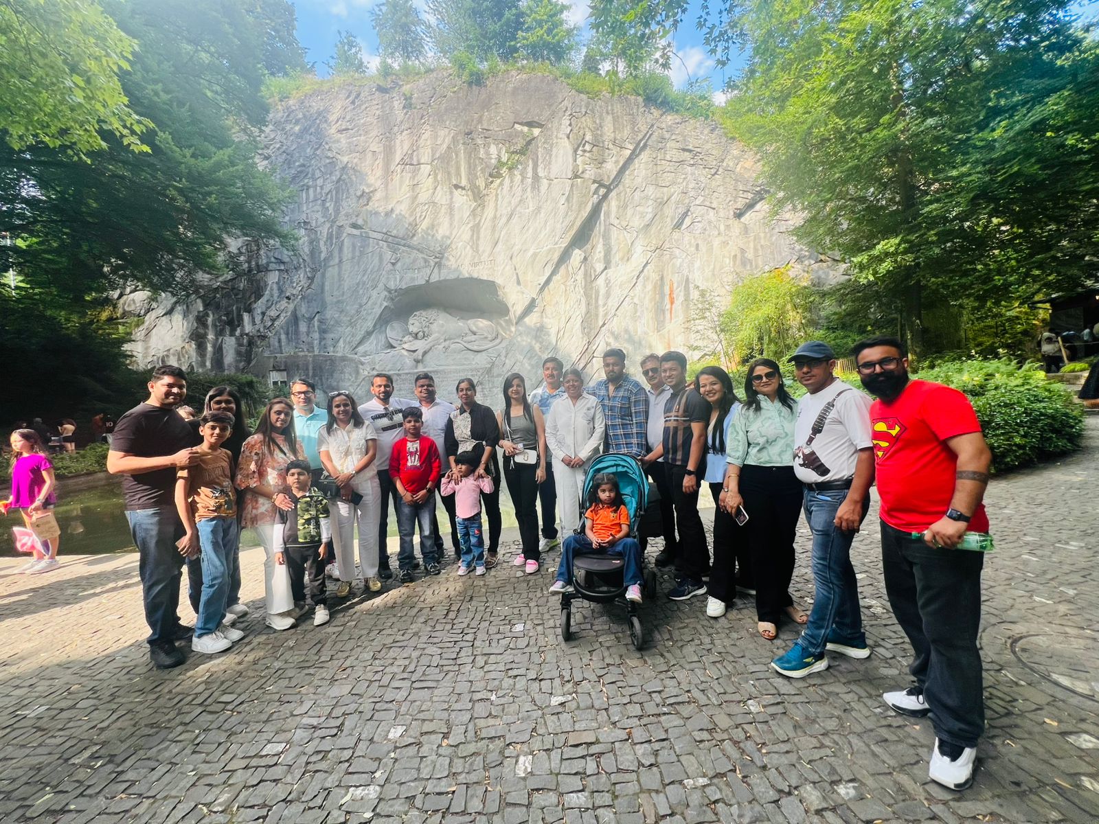 4ee6e8cc-48da-4832-8452-33066ab5ad8c